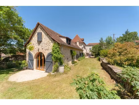 vente maison 10 pièces 275 m² à frontenac (46160)  420 000 €