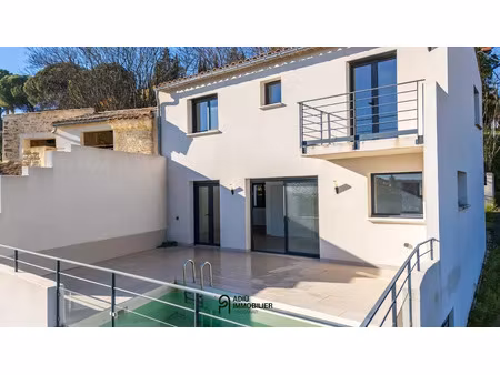 vente maison 5 pièces 145 m² à laudun-l'ardoise (30290)  369 000 €