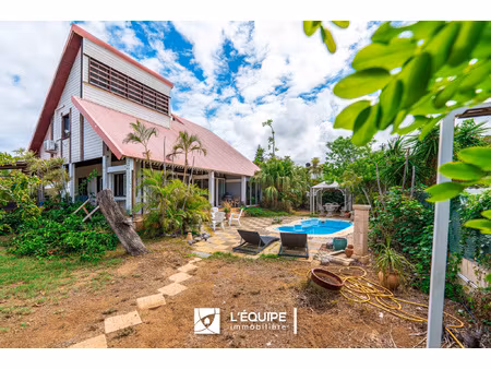 villa d'architecte proche du lagon de l'ermitage