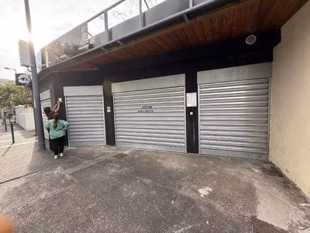 local commercial à louer