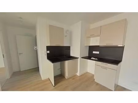 location appartement 2 pièces 40 m² à tours (37100)