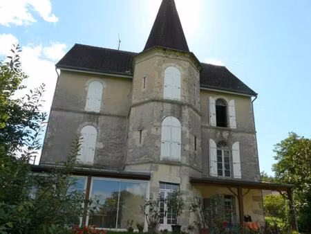 domaine de caractere a renover sur 17h