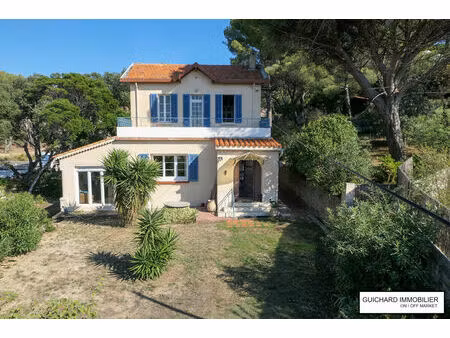 vente maison 5 pièces 170m2 le pradet 83220 - 1166000 € - surface privée