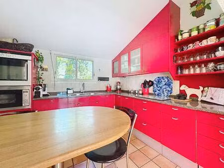 vente maison piscine à venansault (85190) : à vendre piscine / 232m² venansault