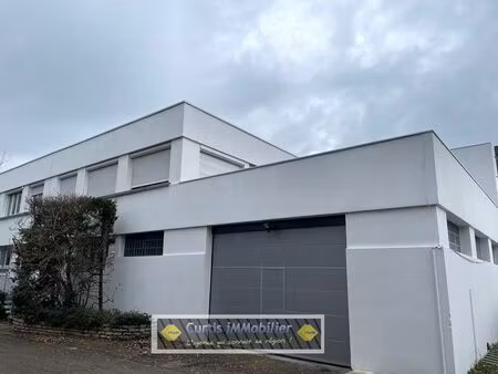 location bureau 6 pièces 77 m² à la talaudière (42350)