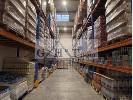 location local commercial