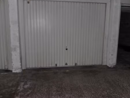 garage a vendre croix