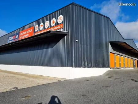 garage/box 15 m² puymoyen