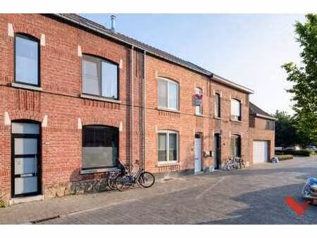 maison spacieuse et prête à emménager tout près de louvain