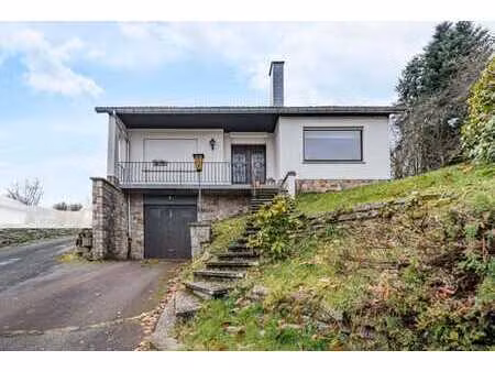 ligneuville - bungalow avec grand garage !