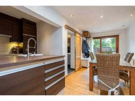 maison avec 4 chambres et jardin à mechelen  prête à être em