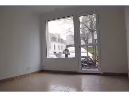 location locaux professionnels 0 pièces 17 m² à concarneau (29900)  395 €