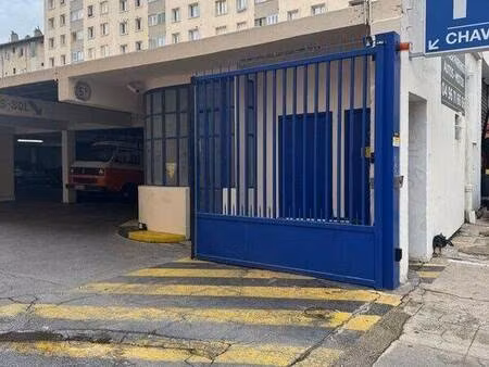 parking à louer