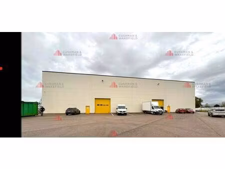 local d'activités à vendre