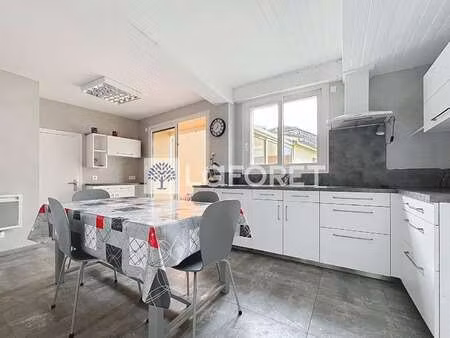 vente maison à voulmentin (79150) : à vendre / 113m² voulmentin