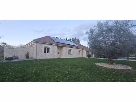 vente maison 5 pièces 139 m² saint-yrieix-la-perche (87500)