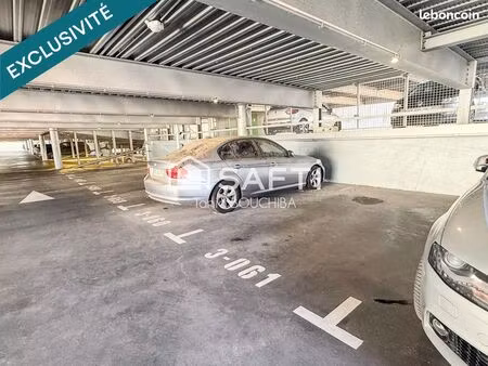 parking/box 6 m² begles