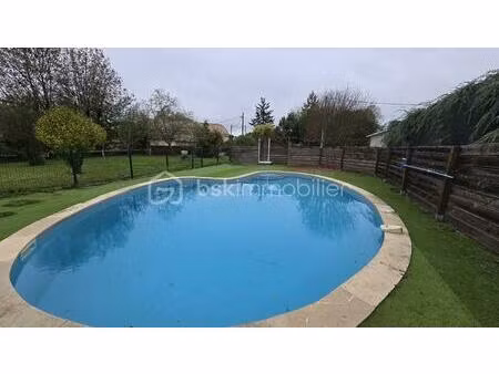 maison de 257 m² à abzac