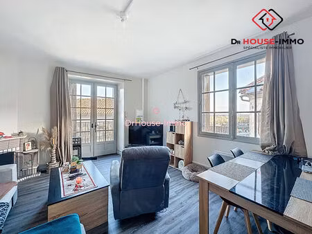 immeuble de rapport 2 locaux commerciaux + t4 entièrement loué travaux récents rentabilité