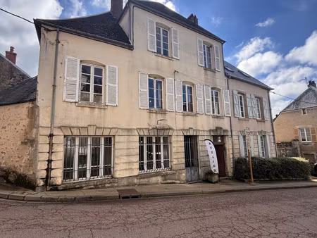 maison - ancienne banque - lormes