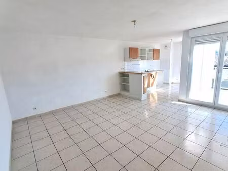 appartement t3 à louer - 3 pièces - 60 24 m2 - valence - 26 - rhone-alpes
