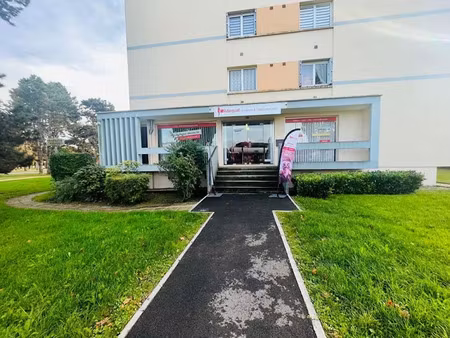 vente locaux professionnels à laon (02000)  124 500 €