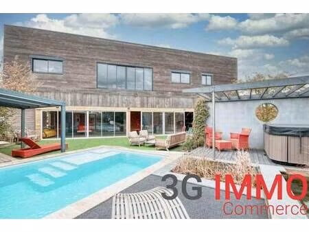 local d'activités à vendre