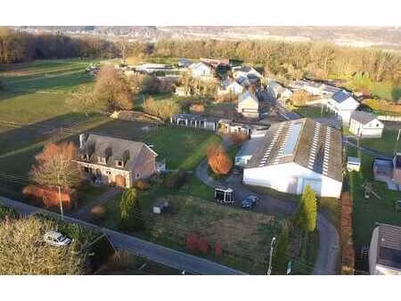 propriété équestre – piste 800 m² – villa – poss. +1 25 ha