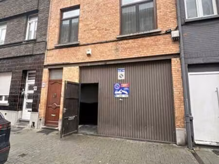 entrepôt de 120 m² à louer