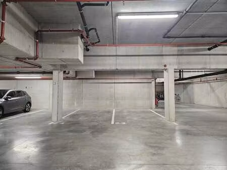 parking facilement accessible dans le centre de bruges