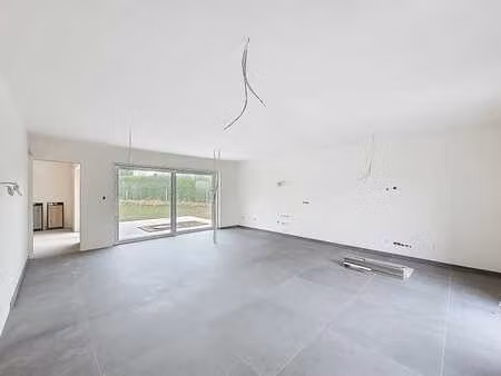 nouvelle construction  3 chambres et garage