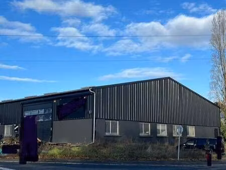 location bureaux et commerces à la chapelle-sur-erdre (44240) : à louer / la chapelle-sur-