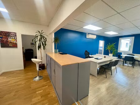 bureaux 184m²