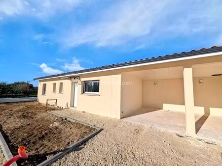 location maison 4 pièces 84 m2 à coutras