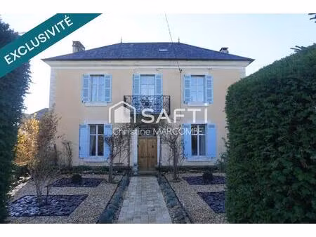 jardin  vastes dépendances  aucuns travaux