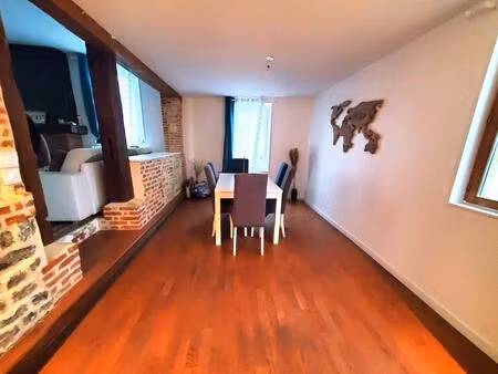 maison familiale de village avec 3 chambres et beaux volumes