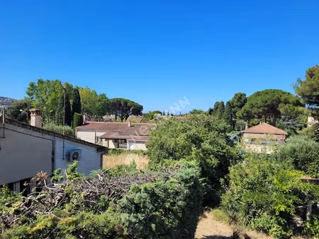 location meublée appartement 5 pièces 113.63 m² à saint-cyr-sur-mer (83270)  1 900 €