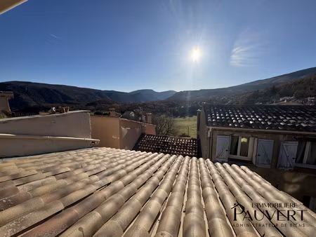 a vendre cipières (06) duplex de 85 m2  de 4 pièces  3 chamb