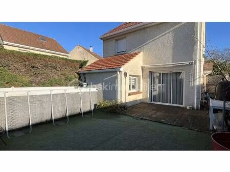 maison contemporaine de 115 m² à lisses