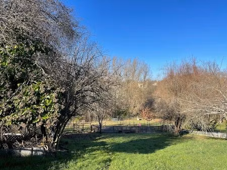 terrain à vendre au centre de fleurance