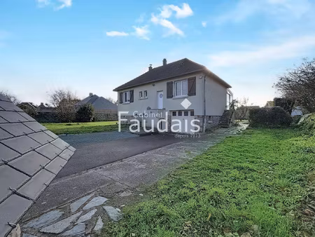 coeur de gouville: maison avec cabine  entre mer et commerces