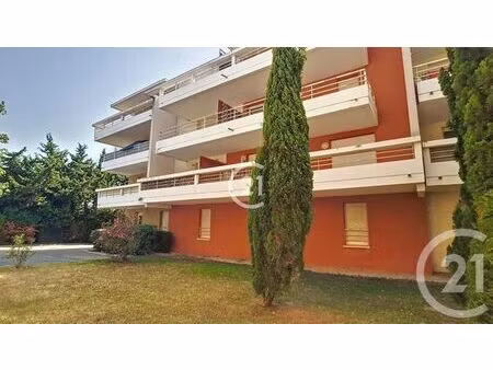 appartement t3 à louer - 3 pièces - 63 60 m2 - arles - 13 - provence-alpes-cote-d-azur