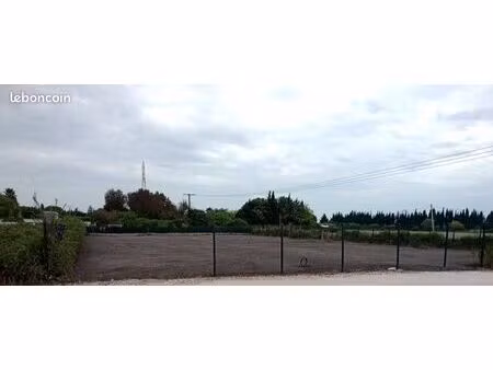 loue terrain à nîmes 500m2