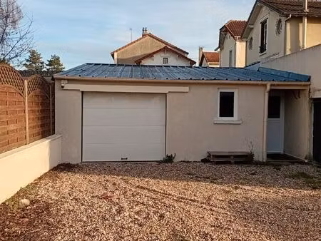 bureau  local  entrepôt  local d'activité  hangars