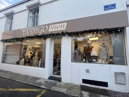 local commercial 102 m2