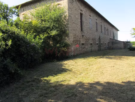 a vendre ferme avec 4376 m² de terrain a montelier ( 26120 )