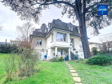 maison centre ville - 5 chambres - 160 m2 - jardin -garage
