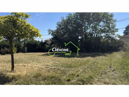 dans un écrin de verdure