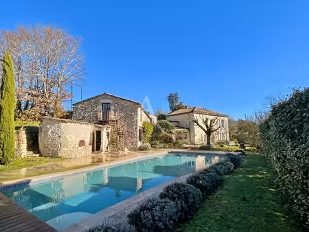 a vendre - superbe maison en pierre avec dépendance et piscine