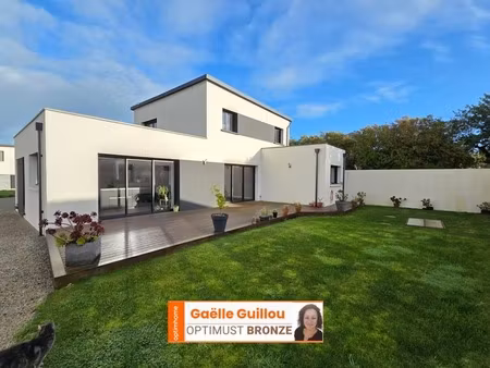 plougoulm : maison récente de 143m² (6 pièces) - proche plage et commerces